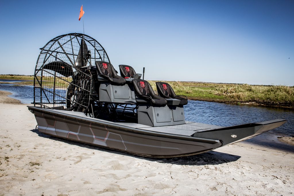 PLEASURE 15 Diamondback Airboats