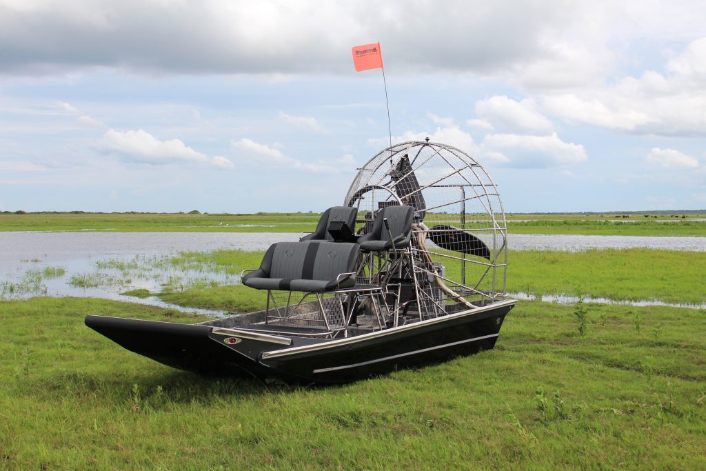 PLEASURE 20 Diamondback Airboats